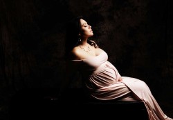 Glamour_Shots_Maternity_Pink_Dress
